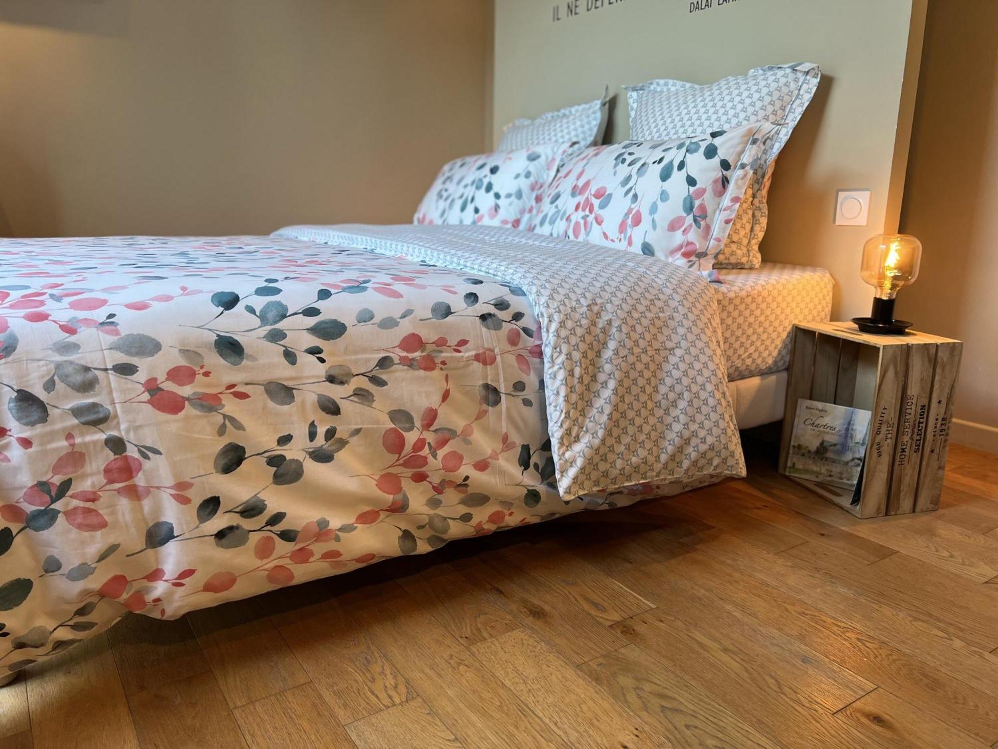 Au 10 Bed & Breakfast Luisant Стая снимка
