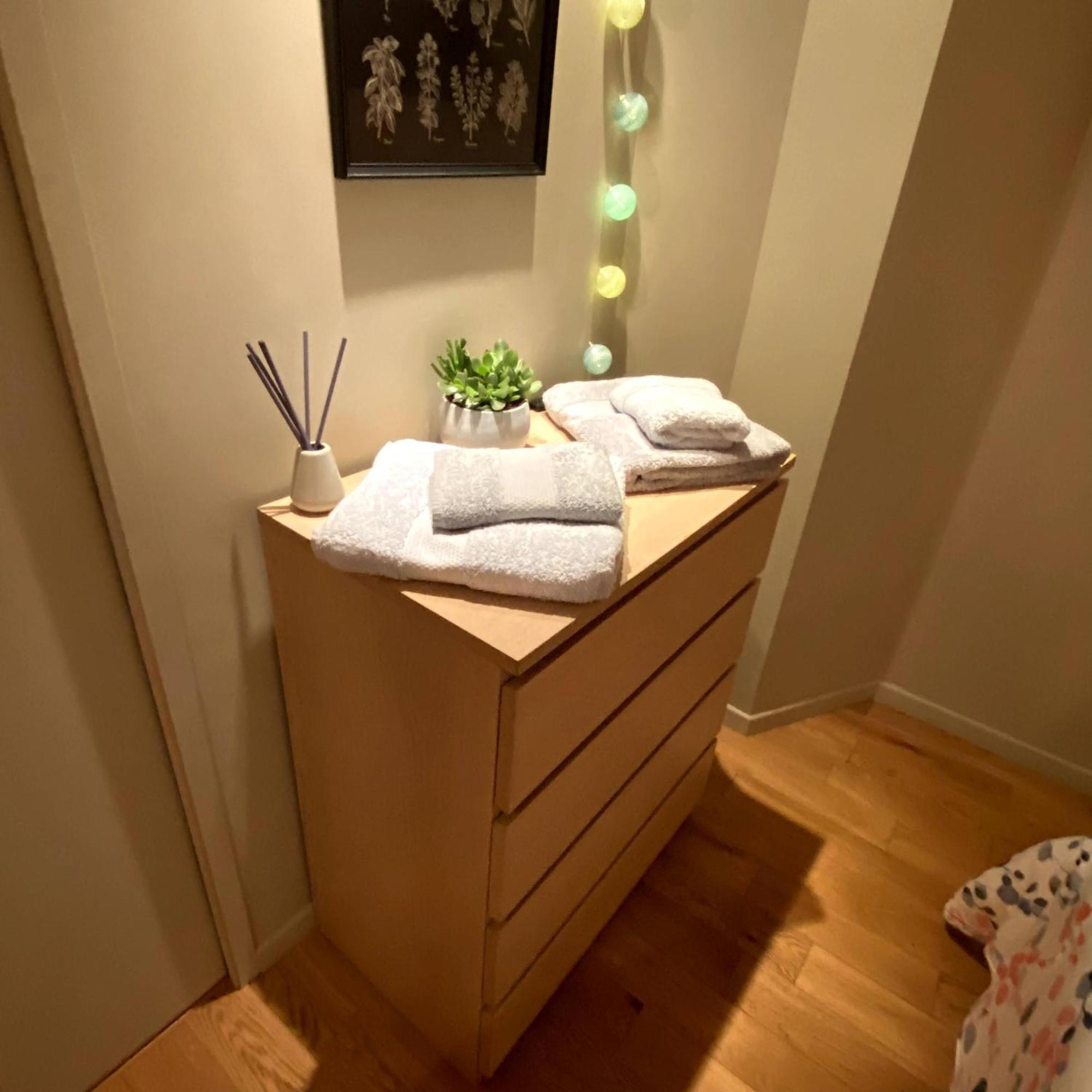 Au 10 Bed & Breakfast Luisant Стая снимка